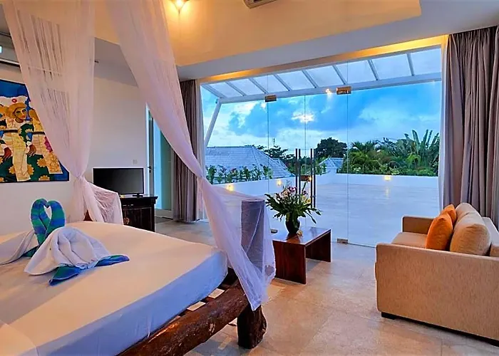 Royal 3 Bedroom Private Pool ホテル バリ島
