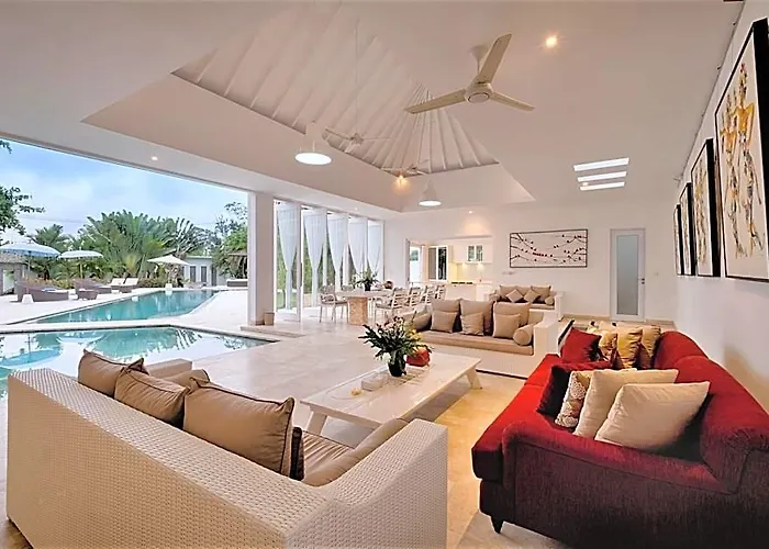 Royal 3 Bedroom Private Pool ホテル バリ島