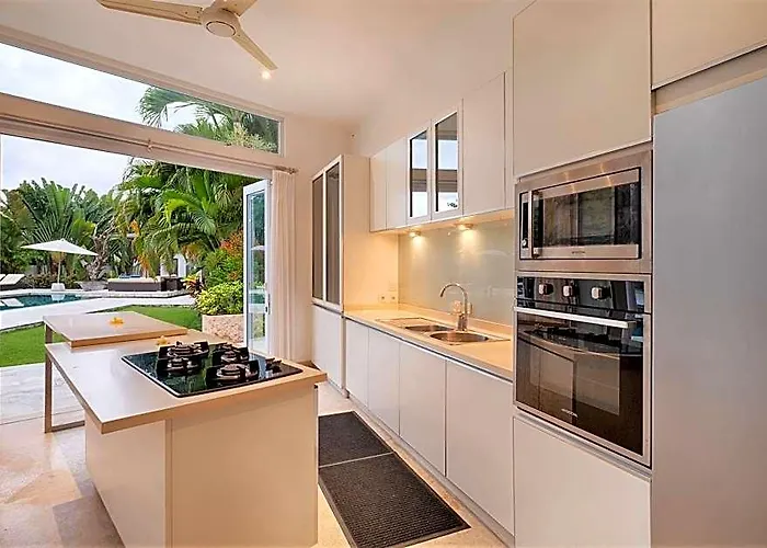 Royal 3 Bedroom Private Pool ホテル 5*
