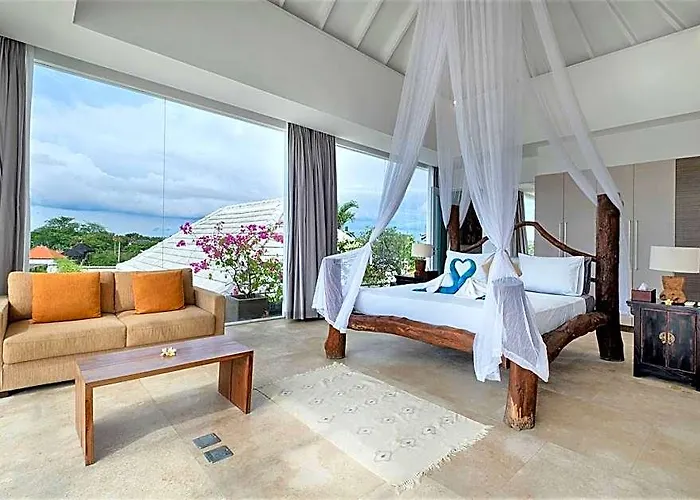 Royal 3 Bedroom Private Pool 5*
