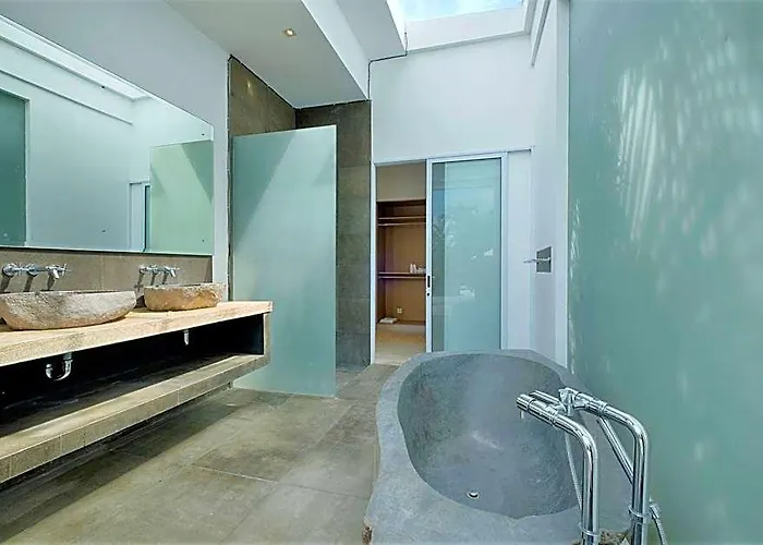 Royal 3 Bedroom Private Pool